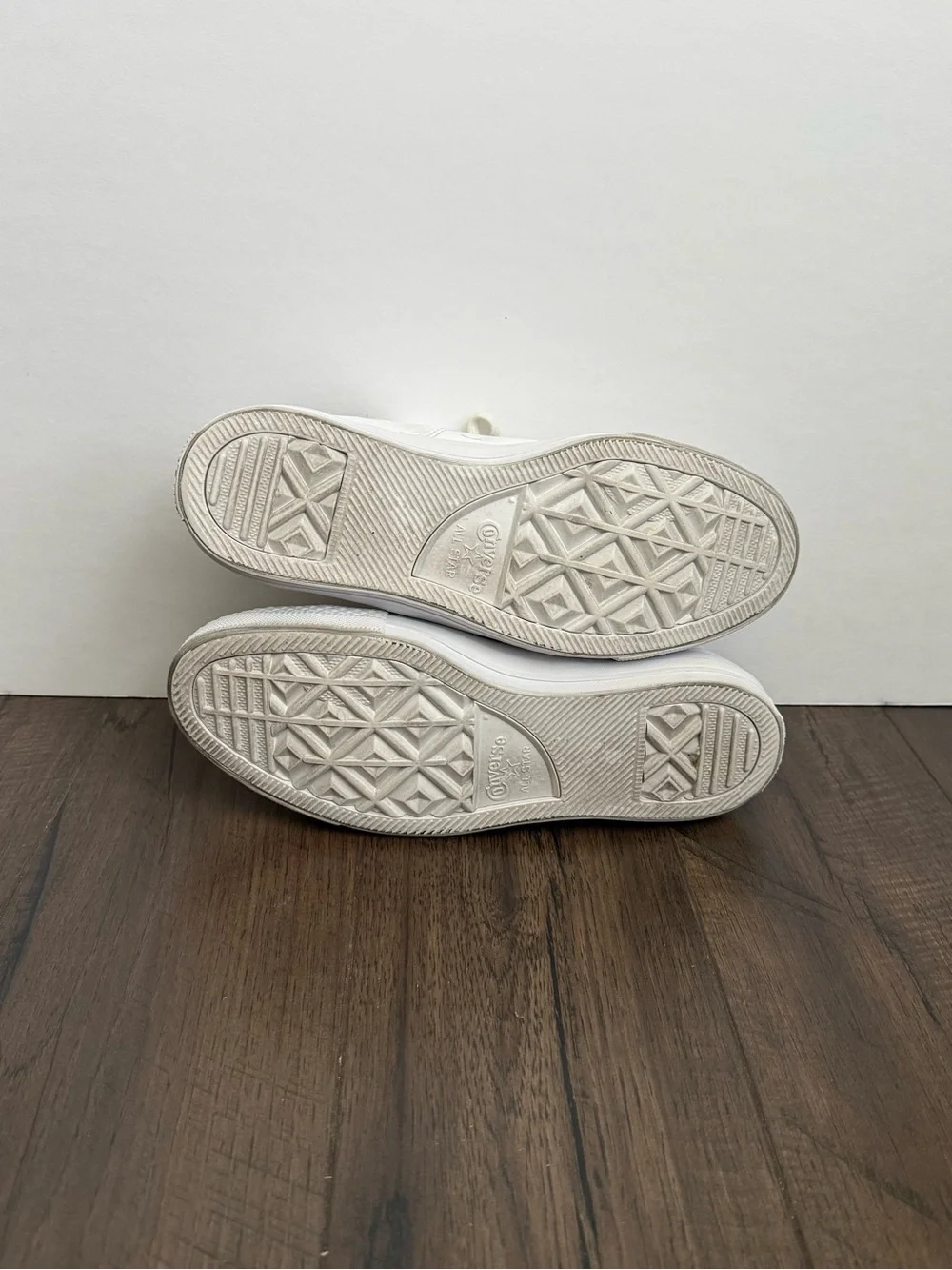 Converse All Star Madison White Low Top Leather Sneakers Size 8 - Picture 6 of 9